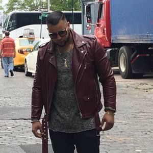 Meet your Posher, Jean